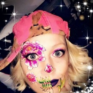 Meet your Posher, Kelli